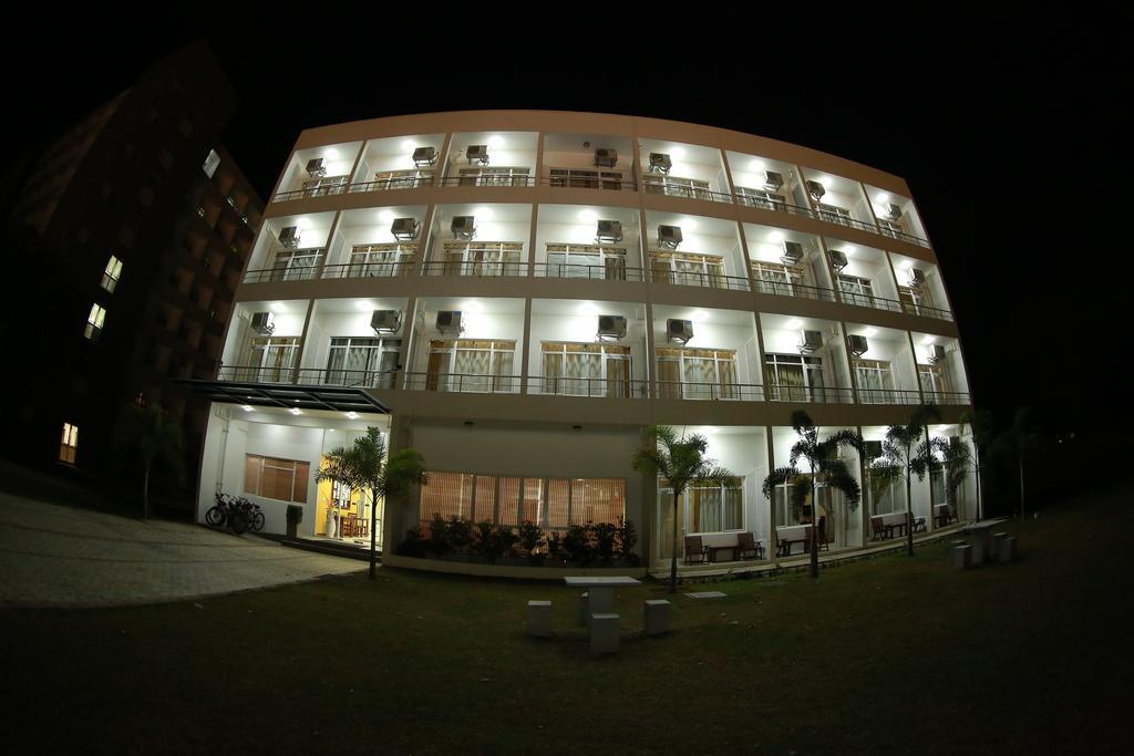 Kdu Hotel Boralesgamuwa Exterior foto